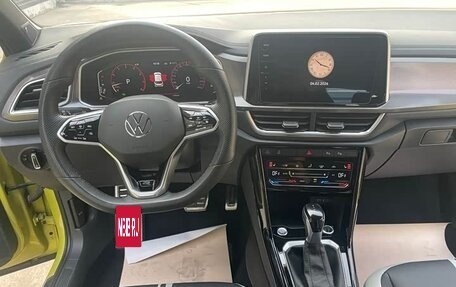 Volkswagen T-Roc I, 2023 год, 1 450 000 рублей, 9 фотография