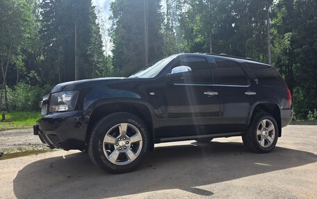 Chevrolet Tahoe III, 2012 год, 2 400 000 рублей, 1 фотография