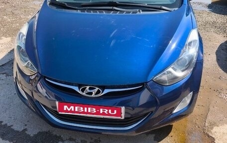 Hyundai Avante, 2012 год, 800 000 рублей, 1 фотография