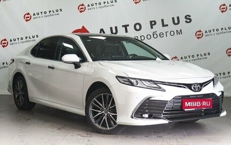 Toyota Camry, 2023 год, 3 949 000 рублей, 1 фотография