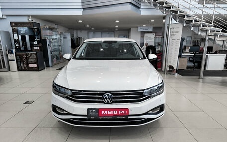 Volkswagen Passat B8 рестайлинг, 2020 год, 2 450 000 рублей, 2 фотография