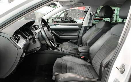 Volkswagen Passat B8 рестайлинг, 2020 год, 2 450 000 рублей, 20 фотография