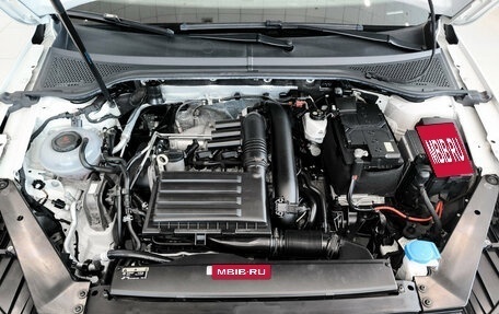Volkswagen Passat B8 рестайлинг, 2020 год, 2 450 000 рублей, 11 фотография