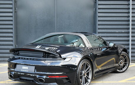 Porsche 911, 2023 год, 28 000 000 рублей, 3 фотография