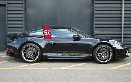 Porsche 911, 2023 год, 28 000 000 рублей, 4 фотография