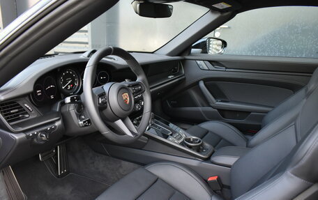 Porsche 911, 2023 год, 28 000 000 рублей, 11 фотография