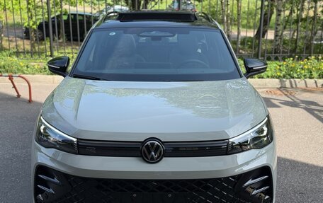 Volkswagen Tiguan, 2026 год, 4 800 000 рублей, 3 фотография