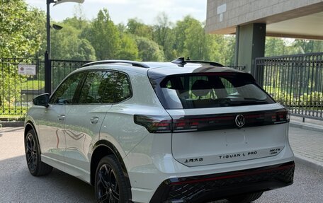 Volkswagen Tiguan, 2026 год, 4 800 000 рублей, 13 фотография
