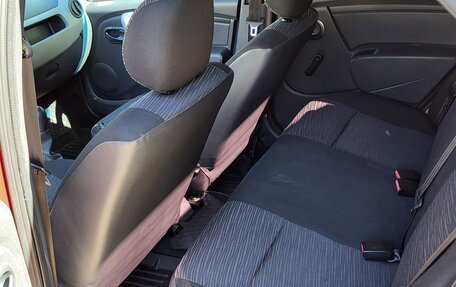 Renault Logan I, 2012 год, 449 000 рублей, 13 фотография