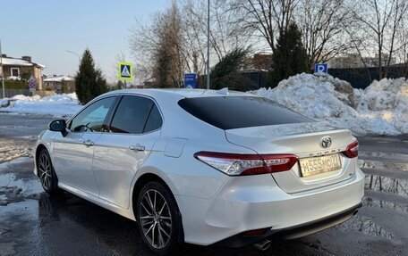 Toyota Camry, 2021 год, 3 550 000 рублей, 6 фотография