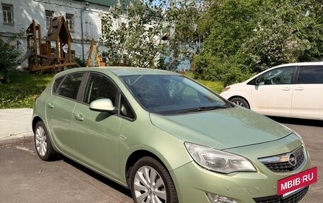 Opel Astra J, 2010 год, 690 000 рублей, 10 фотография