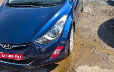 Hyundai Avante, 2012 год, 800 000 рублей, 3 фотография