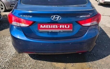 Hyundai Avante, 2012 год, 800 000 рублей, 6 фотография