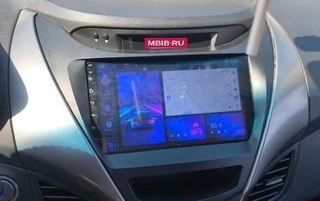 Hyundai Avante, 2012 год, 800 000 рублей, 9 фотография