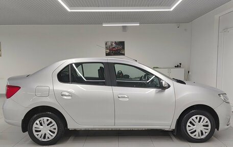 Renault Logan II, 2015 год, 785 000 рублей, 4 фотография