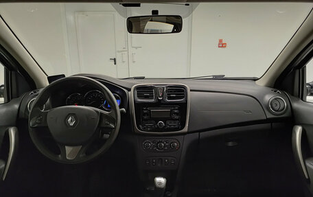 Renault Logan II, 2015 год, 785 000 рублей, 14 фотография