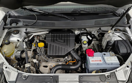 Renault Logan II, 2015 год, 785 000 рублей, 9 фотография