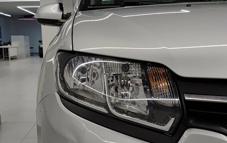 Renault Logan II, 2015 год, 785 000 рублей, 17 фотография