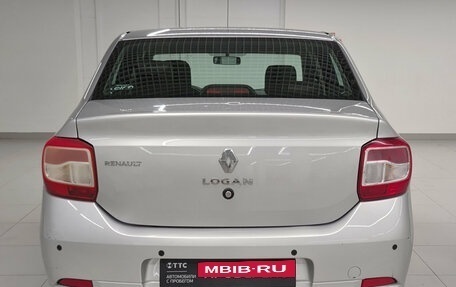 Renault Logan II, 2015 год, 785 000 рублей, 6 фотография