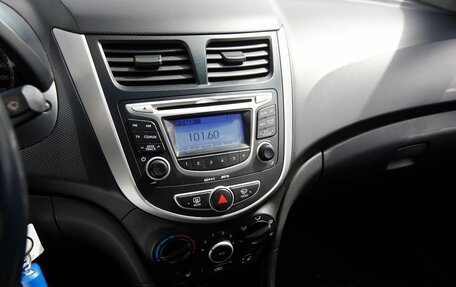 Hyundai Solaris II рестайлинг, 2012 год, 570 000 рублей, 13 фотография
