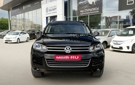 Volkswagen Touareg III, 2012 год, 2 430 000 рублей, 3 фотография