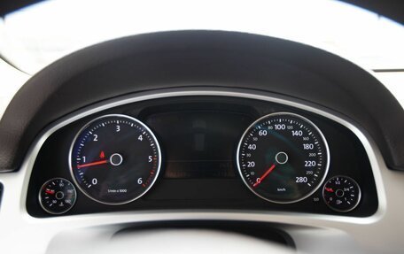 Volkswagen Touareg III, 2012 год, 2 430 000 рублей, 15 фотография