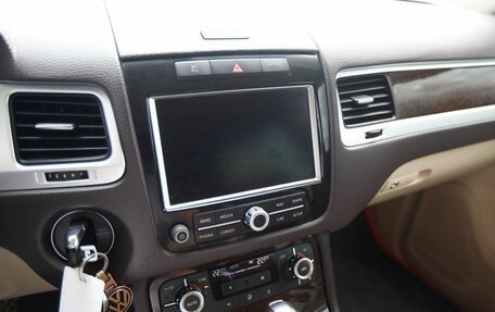 Volkswagen Touareg III, 2012 год, 2 430 000 рублей, 16 фотография