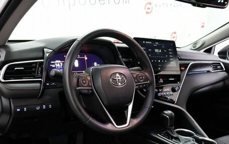 Toyota Camry, 2023 год, 3 949 000 рублей, 7 фотография