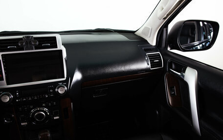 Toyota Land Cruiser Prado 150 рестайлинг 2, 2014 год, 3 319 000 рублей, 17 фотография