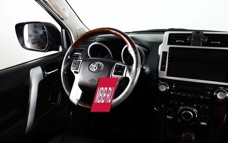 Toyota Land Cruiser Prado 150 рестайлинг 2, 2014 год, 3 319 000 рублей, 15 фотография