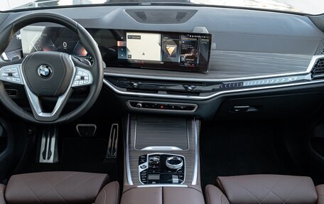 BMW X7, 2023 год, 13 000 000 рублей, 9 фотография