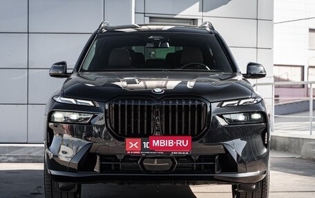 BMW X7, 2023 год, 13 000 000 рублей, 2 фотография