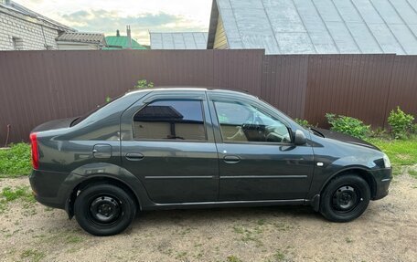 Renault Logan I, 2010 год, 380 000 рублей, 3 фотография