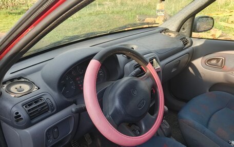 Renault Clio III, 2001 год, 140 000 рублей, 2 фотография