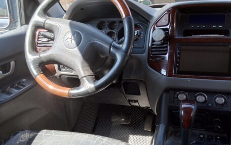 Mitsubishi Pajero III рестайлинг, 2006 год, 1 080 000 рублей, 7 фотография