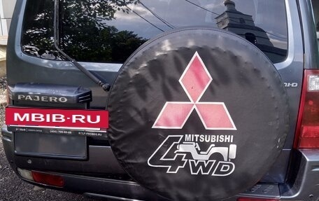 Mitsubishi Pajero III рестайлинг, 2006 год, 1 080 000 рублей, 2 фотография