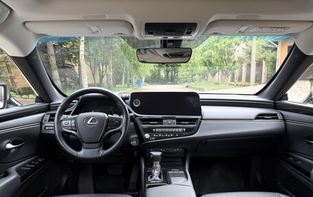 Lexus ES VII, 2021 год, 5 150 000 рублей, 9 фотография