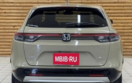 Honda Vezel, 2022 год, 1 820 000 рублей, 6 фотография