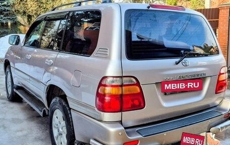 Toyota Land Cruiser 100 рестайлинг 2, 2000 год, 2 100 000 рублей, 4 фотография