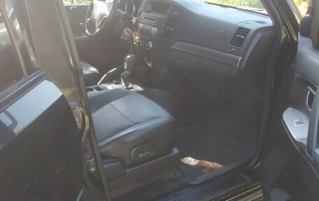 Mitsubishi Pajero IV, 2011 год, 2 700 000 рублей, 6 фотография