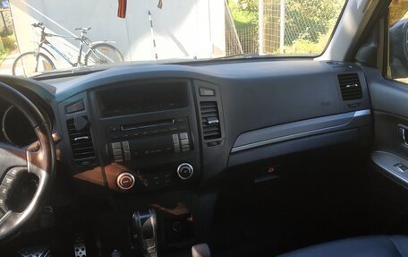 Mitsubishi Pajero IV, 2011 год, 2 700 000 рублей, 8 фотография