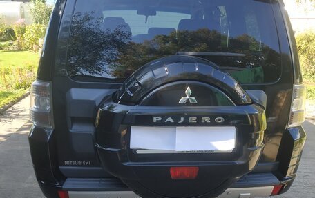 Mitsubishi Pajero IV, 2011 год, 2 700 000 рублей, 9 фотография