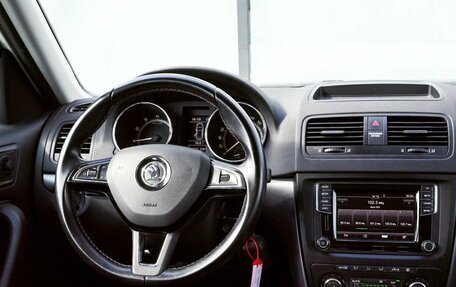 Skoda Yeti I рестайлинг, 2017 год, 1 375 000 рублей, 19 фотография