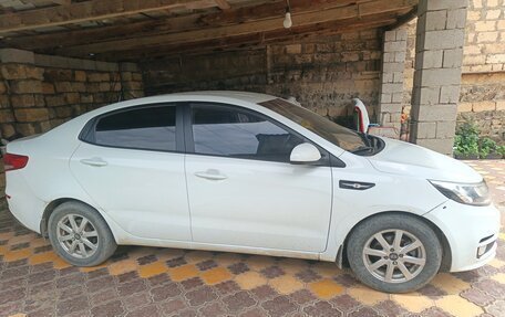 KIA Rio III рестайлинг, 2015 год, 880 000 рублей, 2 фотография