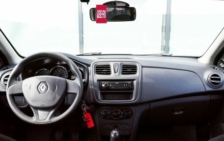 Renault Logan II, 2017 год, 799 000 рублей, 16 фотография