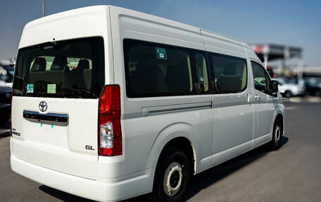 Toyota HiAce H300, 2026 год, 4 200 000 рублей, 2 фотография