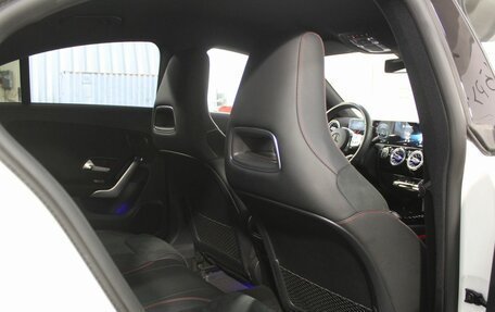 Mercedes-Benz CLA, 2020 год, 3 400 000 рублей, 24 фотография