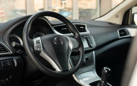 Nissan Tiida, 2015 год, 900 000 рублей, 11 фотография