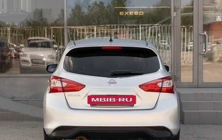 Nissan Tiida, 2015 год, 900 000 рублей, 6 фотография