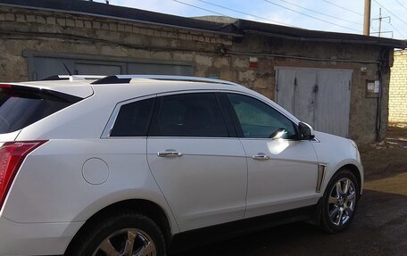 Cadillac SRX II рестайлинг, 2014 год, 1 700 000 рублей, 16 фотография